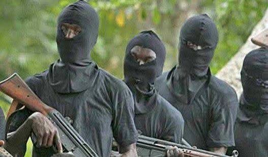 Gunmen kill Army colonel in Abuja, wife, two others injured
